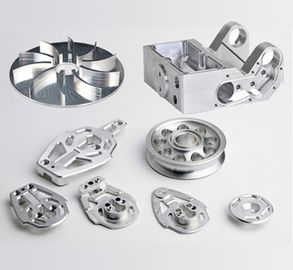Indywidualnie obrabiane części aluminiowe CNC / precyzyjne części przemysłowe do frezowania CNC