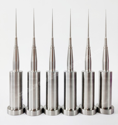 Kołki do wkładania rdzenia formy M340 do końcówek do pipet medycznych z koncentrycznością +/- 0,005 mm