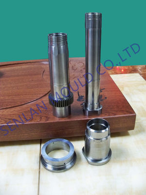 Wysokiej Tolerancji Wielopokojowe Wstawki pleśni Małe Szlifowanie powierzchni (± 0,002 mm)