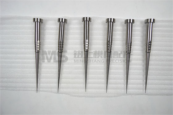 Medyczne szpilki do pleśni.