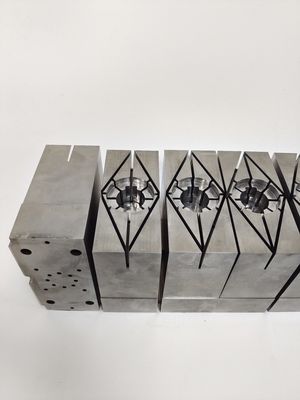 H13 (1.2344) Precyzyjne rdzenie do form | Hartowane płytki do oprzyrządowania wtryskowego